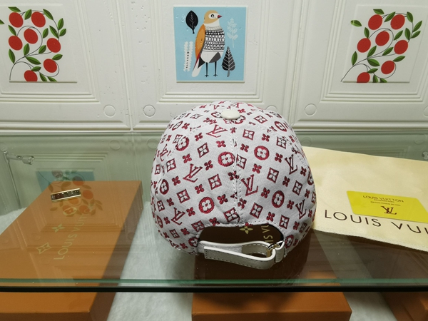 ブランド帽子側面デザイン